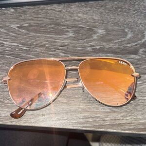 Quay x desi High key mini sunglasses